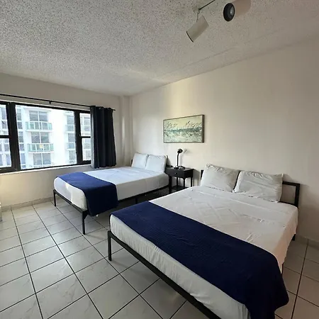 Casablanca On The Beach Miami Beach Room photo