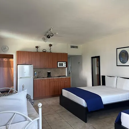 Casablanca On The Beach Miami Beach Room photo