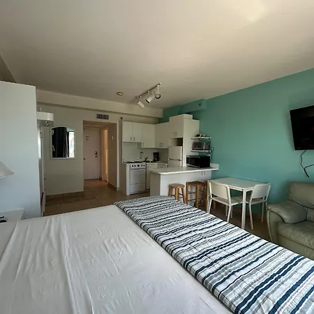 Casablanca On The Beach Miami Beach Room photo