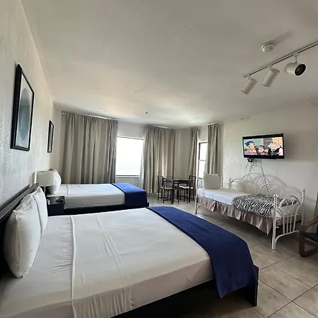 Casablanca On The Beach Miami Beach Room photo