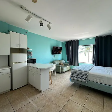 Casablanca On The Beach Miami Beach Room photo