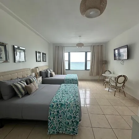 Casablanca On The Beach Miami Beach Room photo