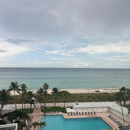 Casablanca On The Beach Miami Beach Room photo