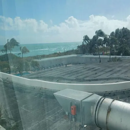 Casablanca On The Beach Miami Beach Exterior photo